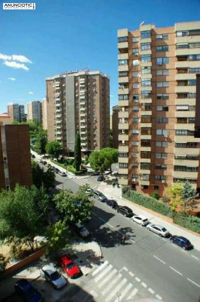 Se alquila fant&aacute;stico duplex