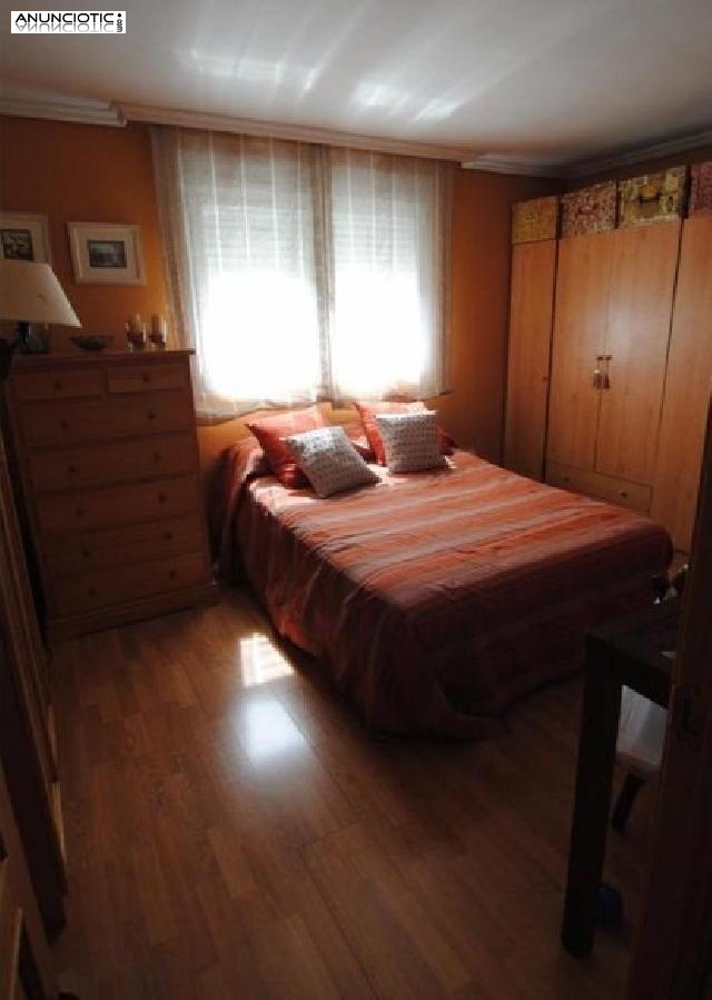 Estupendo piso - 2 dormitorios - desv&aacute;n