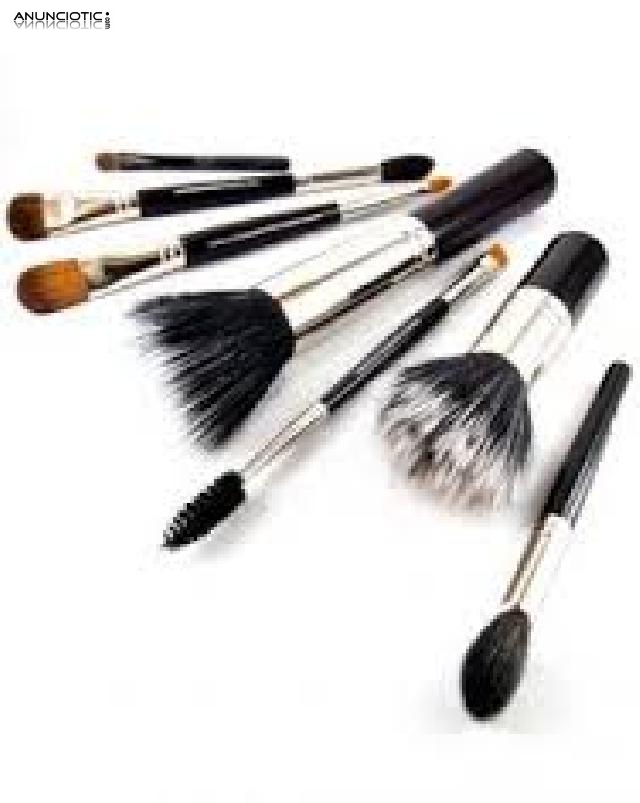 CURSO TECNICO MAQUILLAJE DE MUERTOS O TANATOESTETICA, matr&iacute;cula GRATIS. 
