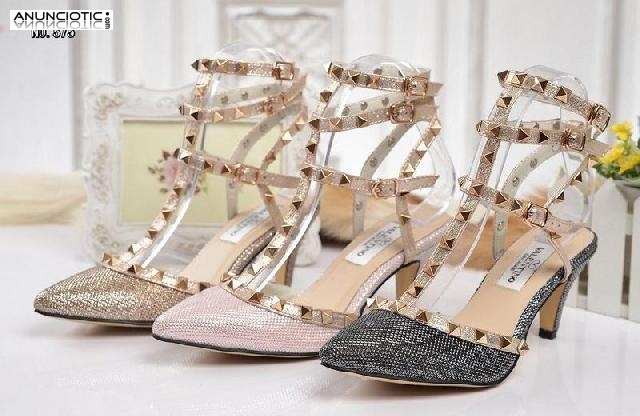 s&oacute;lo 65 euros por  Giuseppe Zanotti.Christian Louboutin 