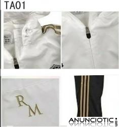 Milan del f&uml;&sup2;tbol ch&uml;&cent;ndal y accesorios de f&uml;&sup2;tbol