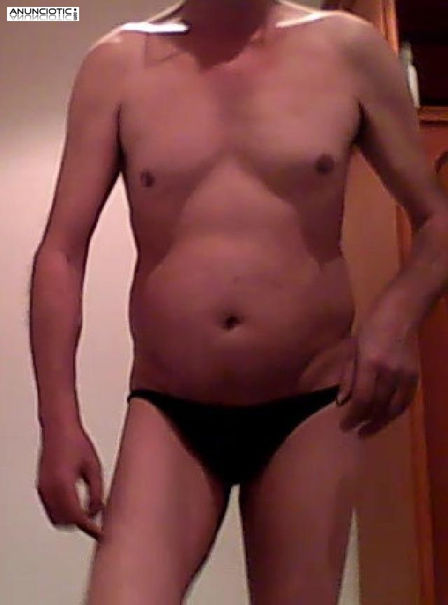 Gay sumiso/esclavo busca habitaci&oacute;n piso compartido con dominante.