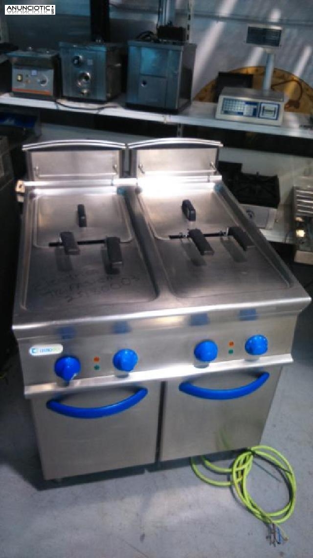 Freidoras el&eacute;ctricas y a gas nuevas y usadas