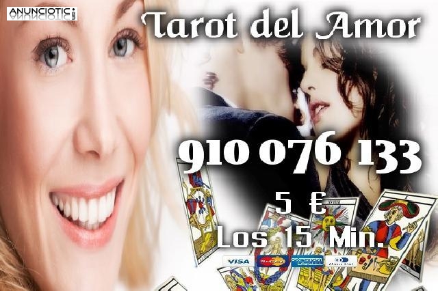 &iquest;Tienes dudas de tu pareja? Tarot 910 076 133