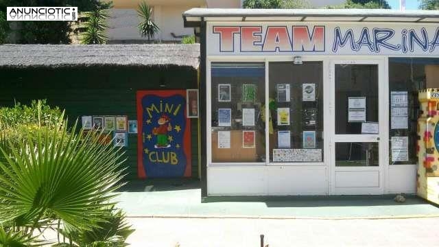 Se alquila adosado en urbanizaci&oacute;n de lujo en 