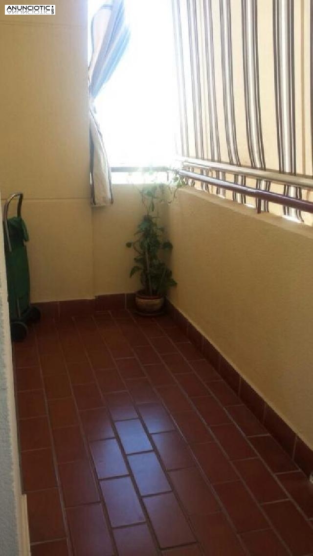 Se vende atico 4&ordm; con ascensor muy luminoso en