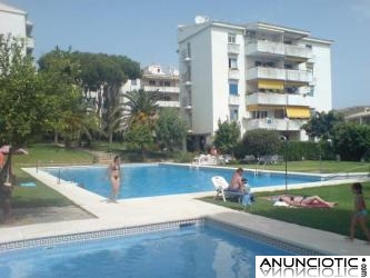 PISO MUY AMPLIO Y LUMINOSO EN URBANIZACI&Oacute;N MUY BIEN SITUADA