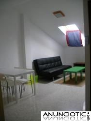 APARTAMENTO/&Atilde;�TICO CENTRICO 56 M2. CON PARKING. 