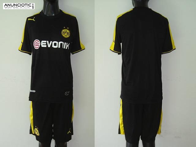 s&oacute;lo � 16 para camiseta de f&uacute;tbol de adidas 14-15