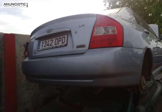 Kia cerato a&ntilde;o 2004