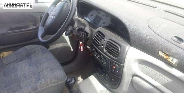 Megane scenic 4x4 gasolina despiece