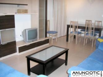 ALTORREAL Piso 3 dorm, amueblado. Planta Baja. Jard&iacute;n. Impecable