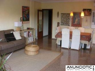 MALECON Piso 3 dorm, amueblado.2 ba&ntilde;os, garaje, bonitas vistas. Comunidad y Agua Incluida.