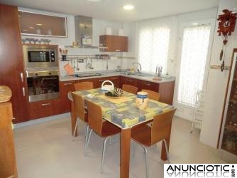 ALTORREAL Adosado 3 dorm, amueblado, 1&ordf;L&iacute;nea del Golf. Impecable