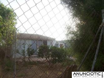 TERRENO CON CASITA DE JARDINERIA