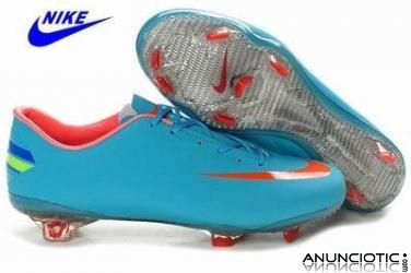 baloncesto al por mayor y los zapatos de f&uacute;tbol 