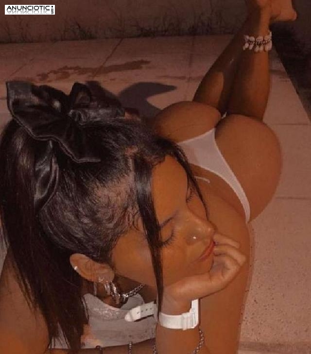 Soy una nenita muy joven traviesa /
