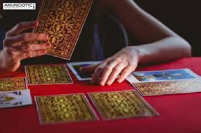 Soy tarotista y gu&iacute;a espiritual, familiarizada