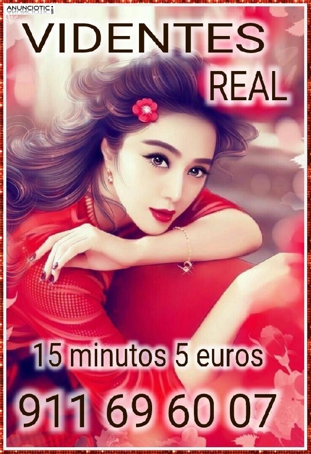 M&eacute;dium y videntes tarot telef&oacute;nico 30 minutos 9 euros 