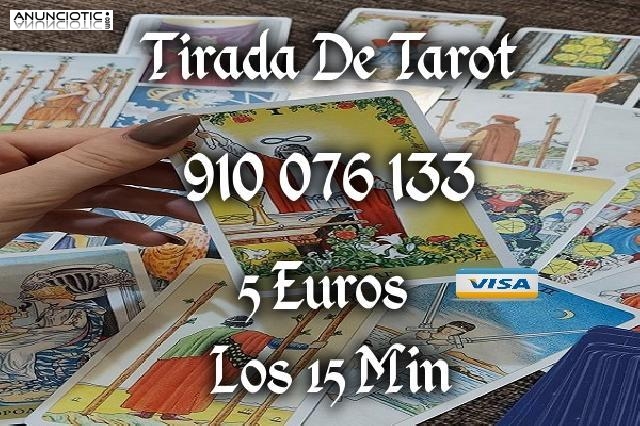 Horoscopos - Tarotistas � 806 Tarot