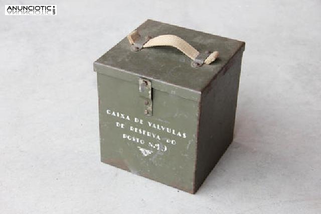 Caja para v&aacute;lvulas de radio