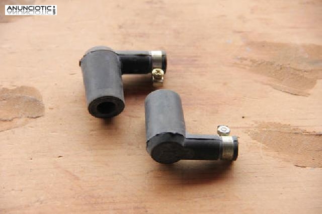 Dos tomas buj&iacute;as.