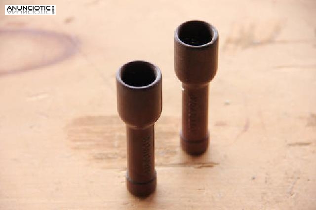 Dos prolongadores buj&iacute;as.