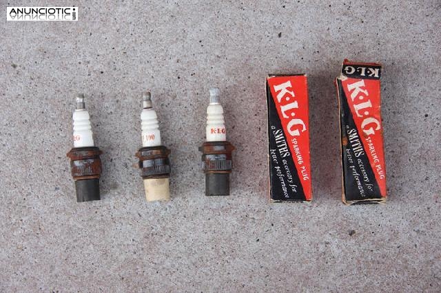 Cinco buj&iacute;as F100. KLG