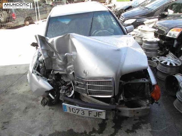 Elevalunas del. mercedes clase c 2.2