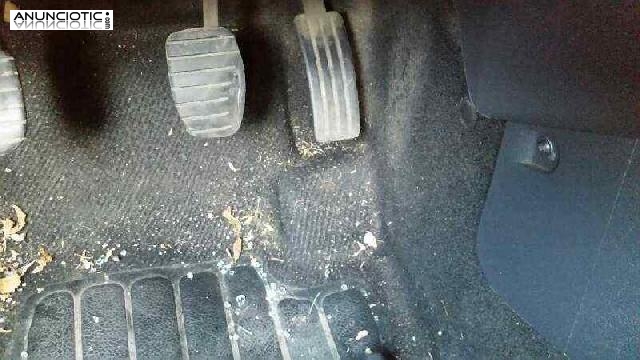 Pedal freno dacia sandero 688735 