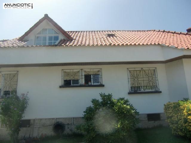 Casa chalet en nigr&aacute;n de 1999 m2