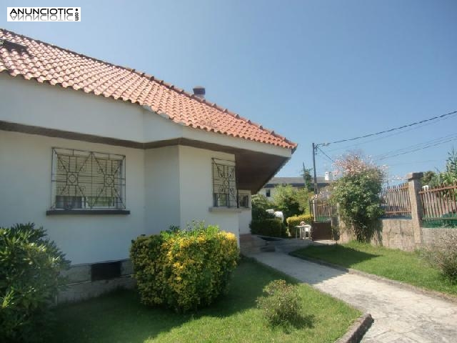 Casa chalet en nigr&aacute;n de 1999 m2