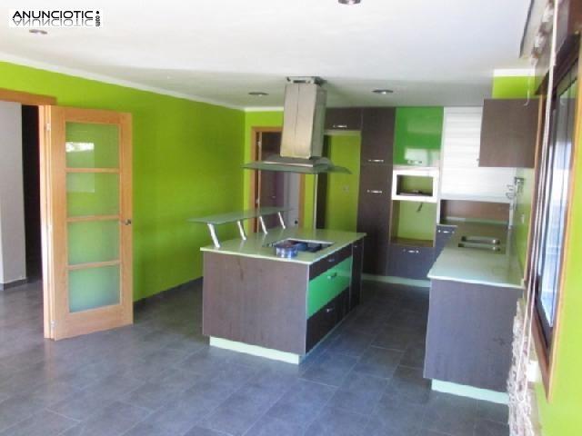 Casa chalet en moa&ntilde;a de 169 m2