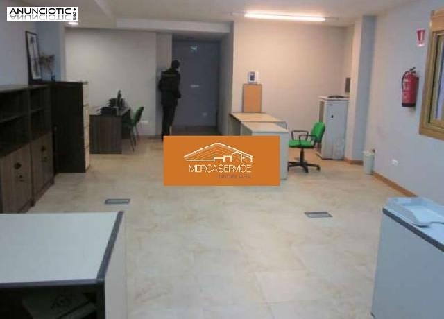 Oficina acondicionada y di&aacute;fana 