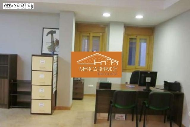 Oficina acondicionada y di&aacute;fana 