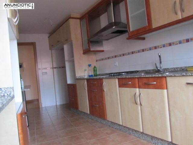 Piso c&eacute;ntrico seminuevo de banco 