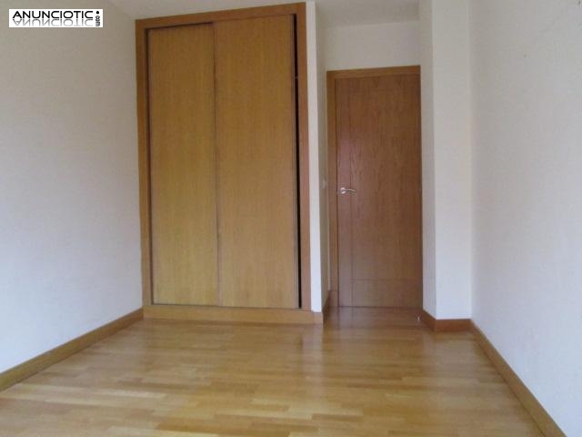 Piso c&eacute;ntrico seminuevo de banco 