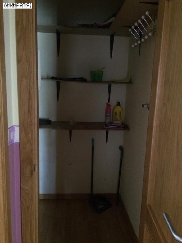 &aacute;tico 55m2 con terraza semi nuevo 