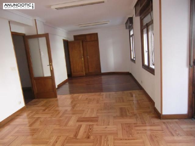 Pr&oacute;ximo a plaza am&eacute;rica como bufete