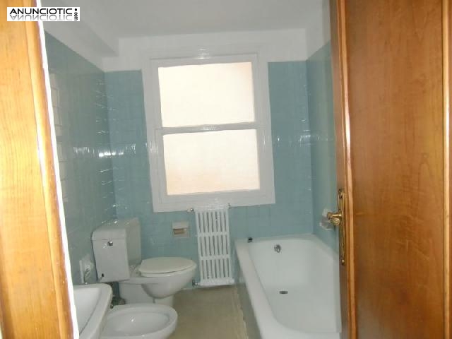 Pr&oacute;ximo a plaza am&eacute;rica como bufete