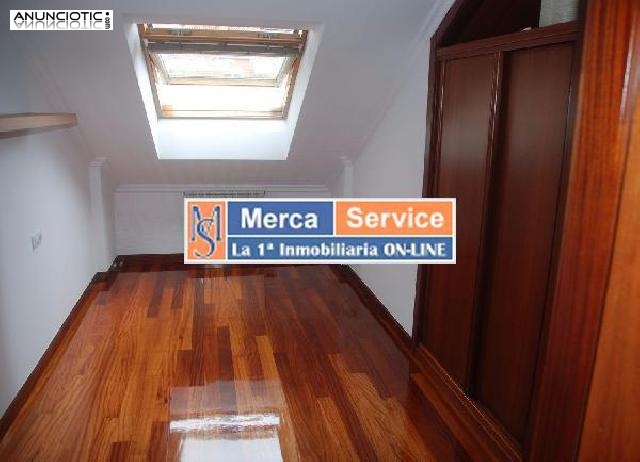 Precioso &aacute;tico sin muebles con terraza