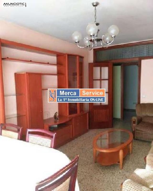 Piso c&eacute;ntrico amueblado en alquiler