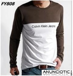 Jeans de marca y camisetas, su&uml;&brvbar;teres para la venta