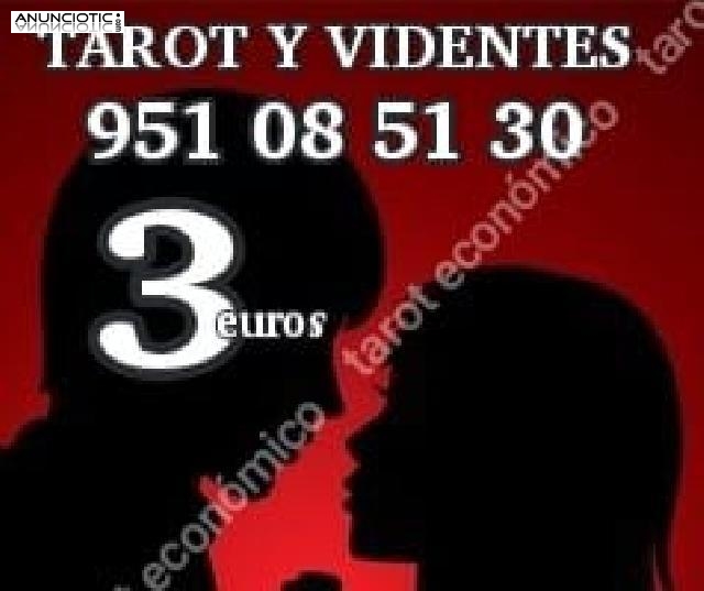 Descubre tu futuro a trav&eacute;s del tarot/,,,,,