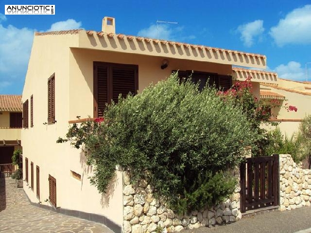 Alquilo apartamentos para vacaciones en la isla de Cerde&ntilde;a, Italia.