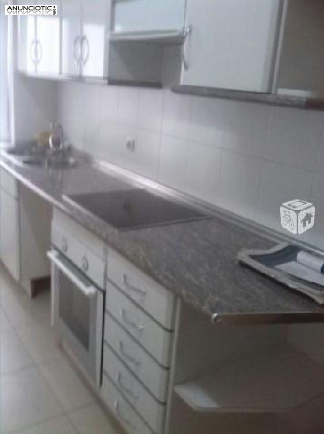 se alquila 3&ordm; piso con ascensor muy luminoso