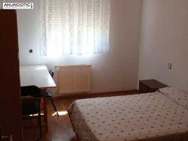 se alquila 2&ordm; piso con ascensor muy luminoso