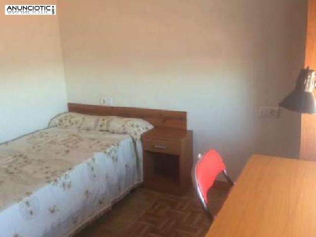 se alquila 6&ordm; piso con ascensor muy luminoso