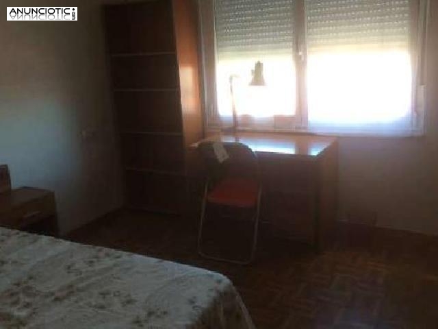 se alquila 6&ordm; piso con ascensor muy luminoso