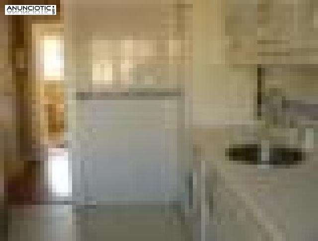 Se alquila 6&ordm; atico con ascensor muy luminoso